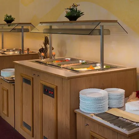 Atlant Άγιος Κωνσταντίνος και Ελένη