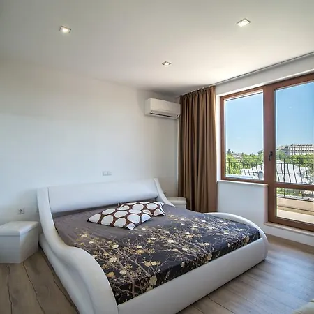 Ξενοδοχείο Atlant Άγιος Κωνσταντίνος και Ελένη